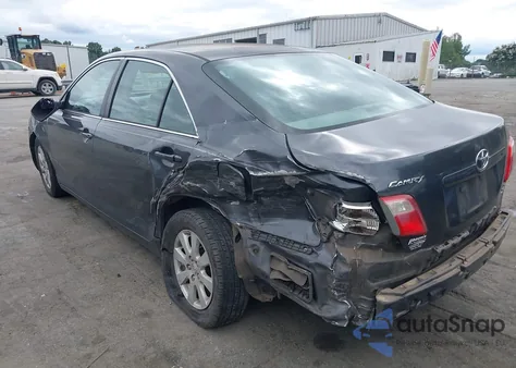 2008 Toyota Camry Xle z USA, uszkodzony, nr VIN 4T1BE46KX8U748572